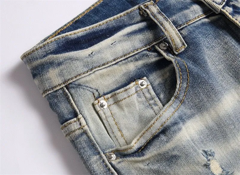 #M07 P168💰 AMIRI patch embroidery jeans trousers AMIRI high street basic ripped tight elastic jeans trousers amiri brand jeans break the production process and cutting of the original jeans, the fabrics are softer and more comfortable Hand-sewn collar label Customized logo buttons Genuine leather tag Color: Picture color Size: 30-32-34-36