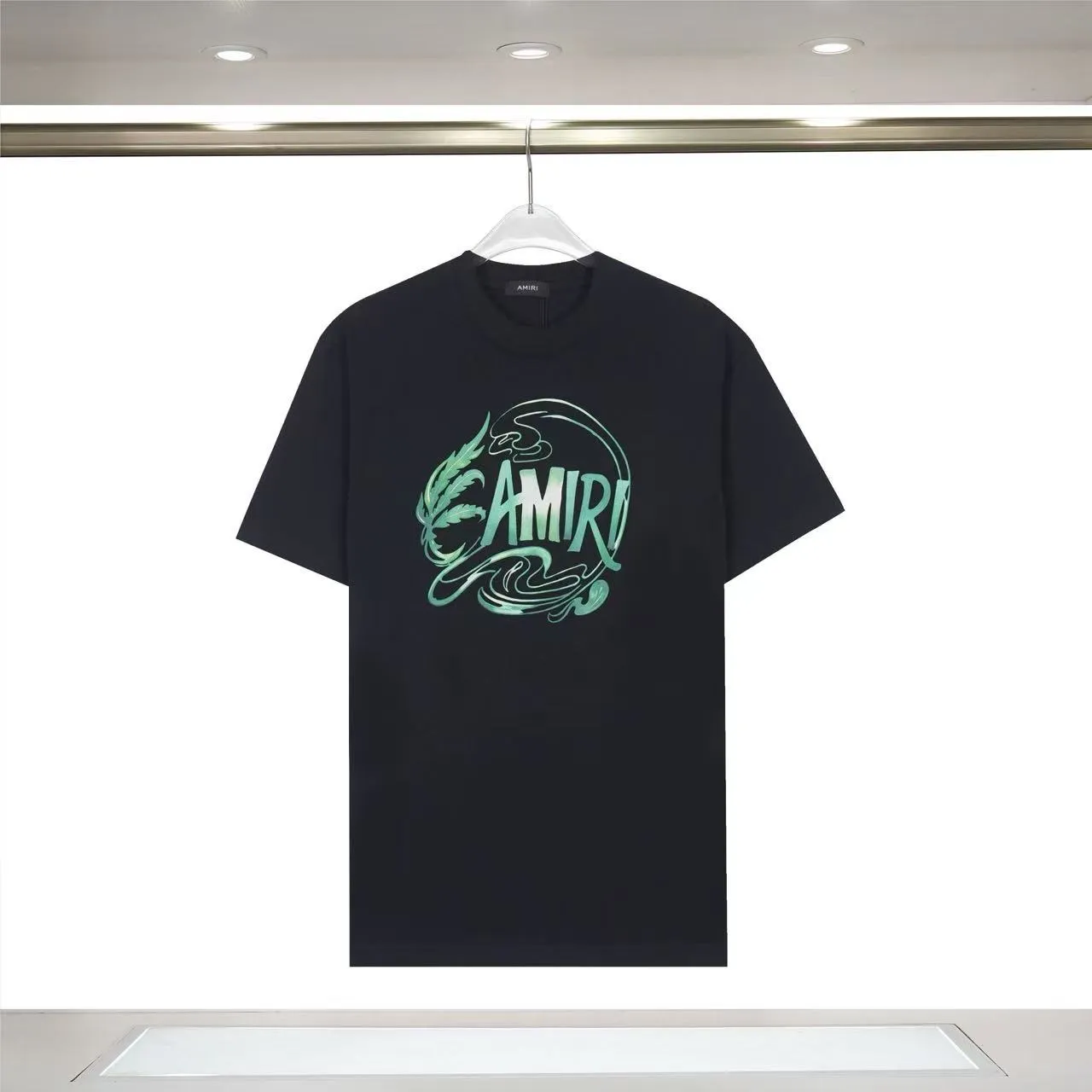 P122 879# "𝙉𝙚𝙬♈️ AMIRI" 🏖 25 spring and summer new style, short-sleeved T-shirt with white ink printing of front and rear letter logo, made of 260g 32-count dense double yarn cotton fabric, soft fabric.   Color: Black White Size: S M L XL XXL