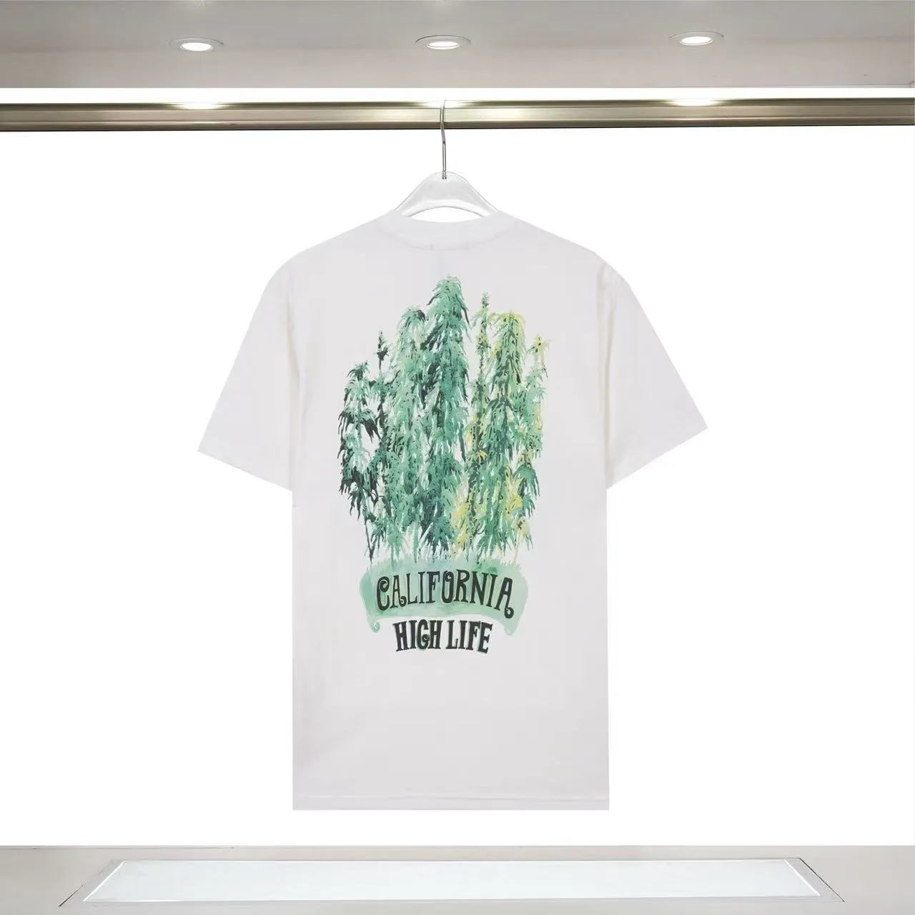 P122 879# "𝙉𝙚𝙬♈️ AMIRI" 🏖 25 spring and summer new style, short-sleeved T-shirt with white ink printing of front and rear letter logo, made of 260g 32-count dense double yarn cotton fabric, soft fabric.   Color: Black White Size: S M L XL XXL