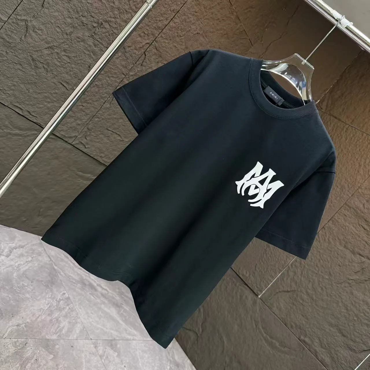 P150 AMIRI* 2025 autumn and winter new short-sleeved T-shirt Customized pure cotton letter logo three-dimensional foam Color: black white clever color dark red Size: S M L XL XXL