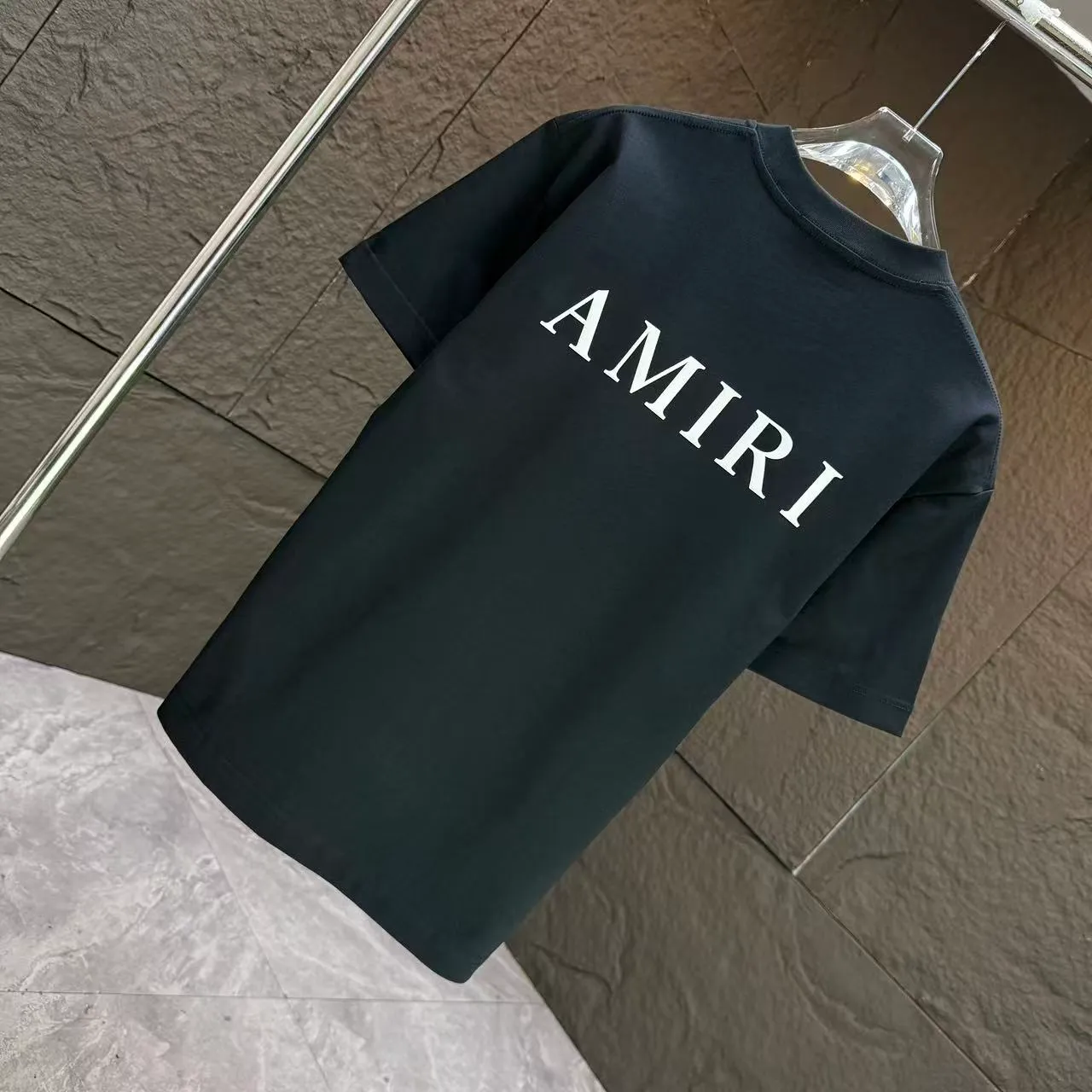 P150 AMIRI* 2025 autumn and winter new short-sleeved T-shirt Customized pure cotton letter logo three-dimensional foam Color: black white clever color dark red Size: S M L XL XXL