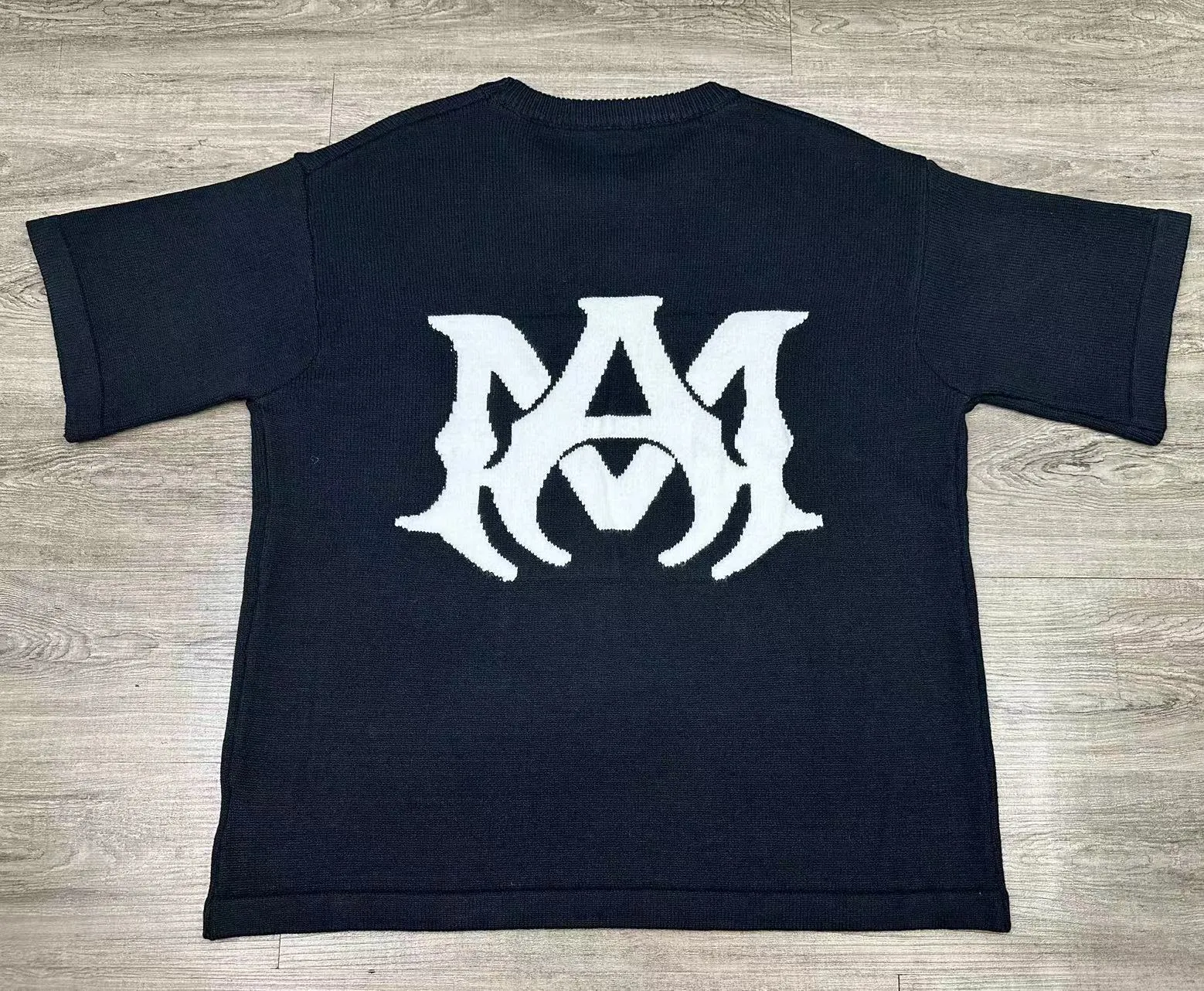 P190 🎉AMIRI new short-sleeved sweater, letter jacquard on the chest, exclusive large logo jacquard on the back, color: gray black number: S M L XL XXL