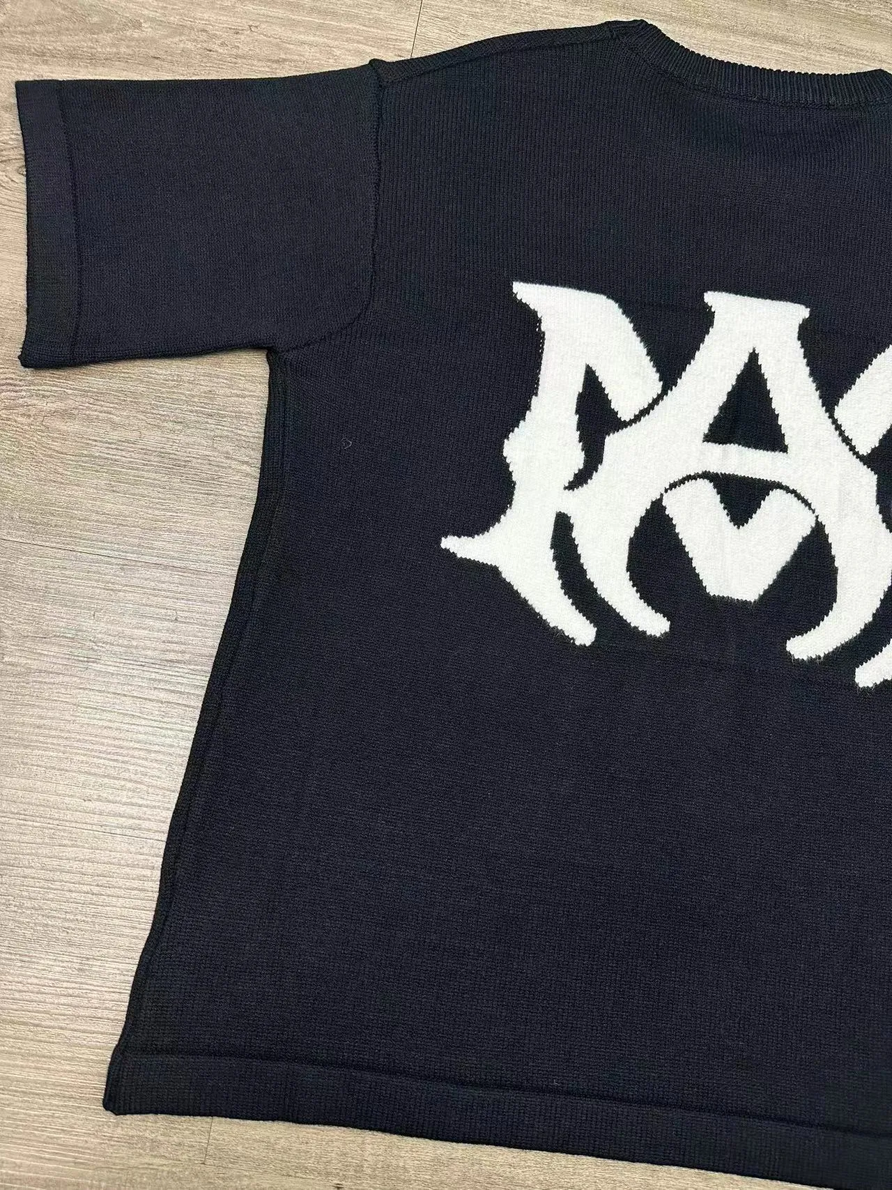 P190 🎉AMIRI new short-sleeved sweater, letter jacquard on the chest, exclusive large logo jacquard on the back, color: gray black number: S M L XL XXL