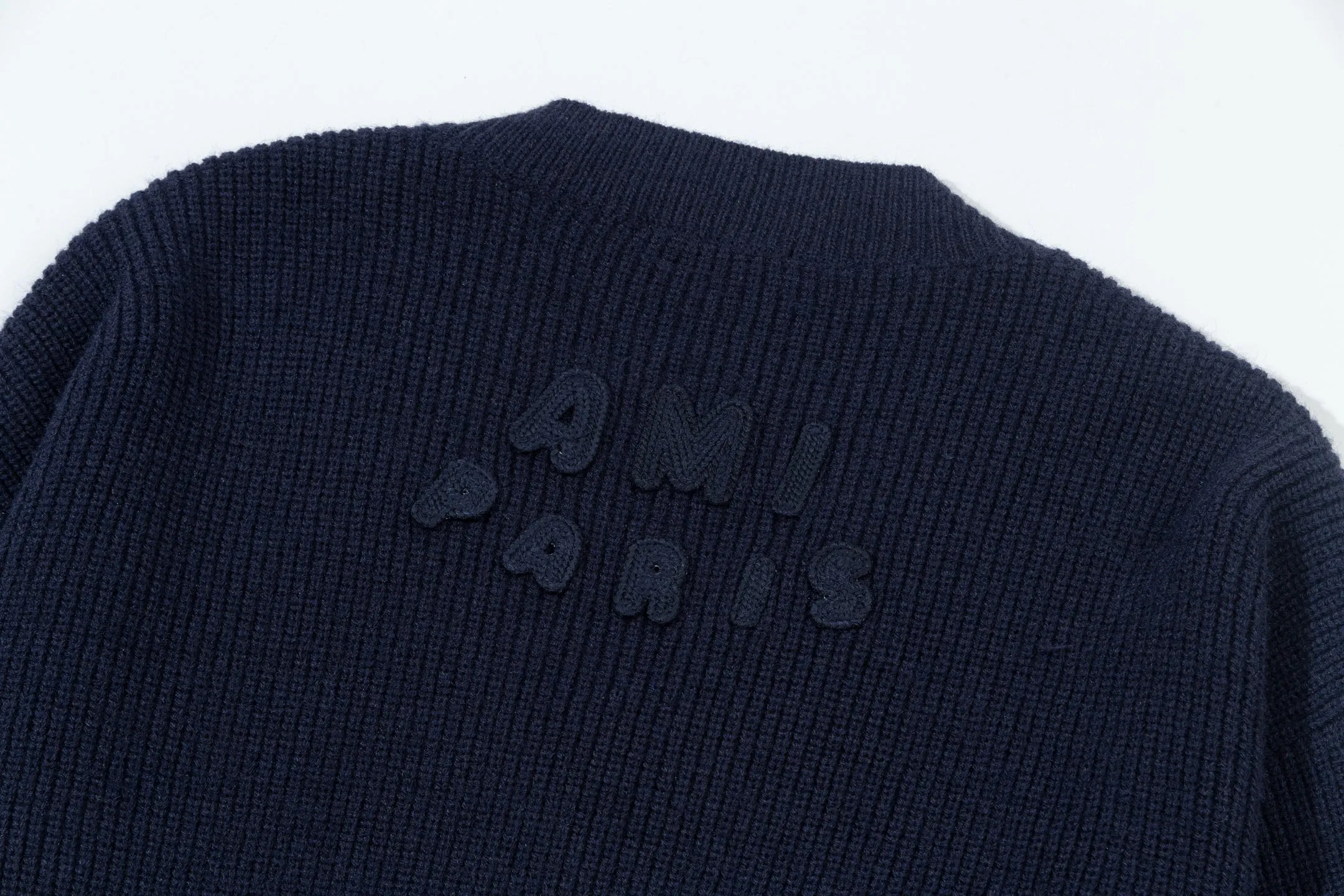 A8185# AMI Paris 2025 new autumn and winter woven ADC striped V-neck pullover long-sleeved love text logo sheep knitted sweater jacket 800G high weight Oversize version same style for men and women Color: Baolan Apricot Size: S-XL