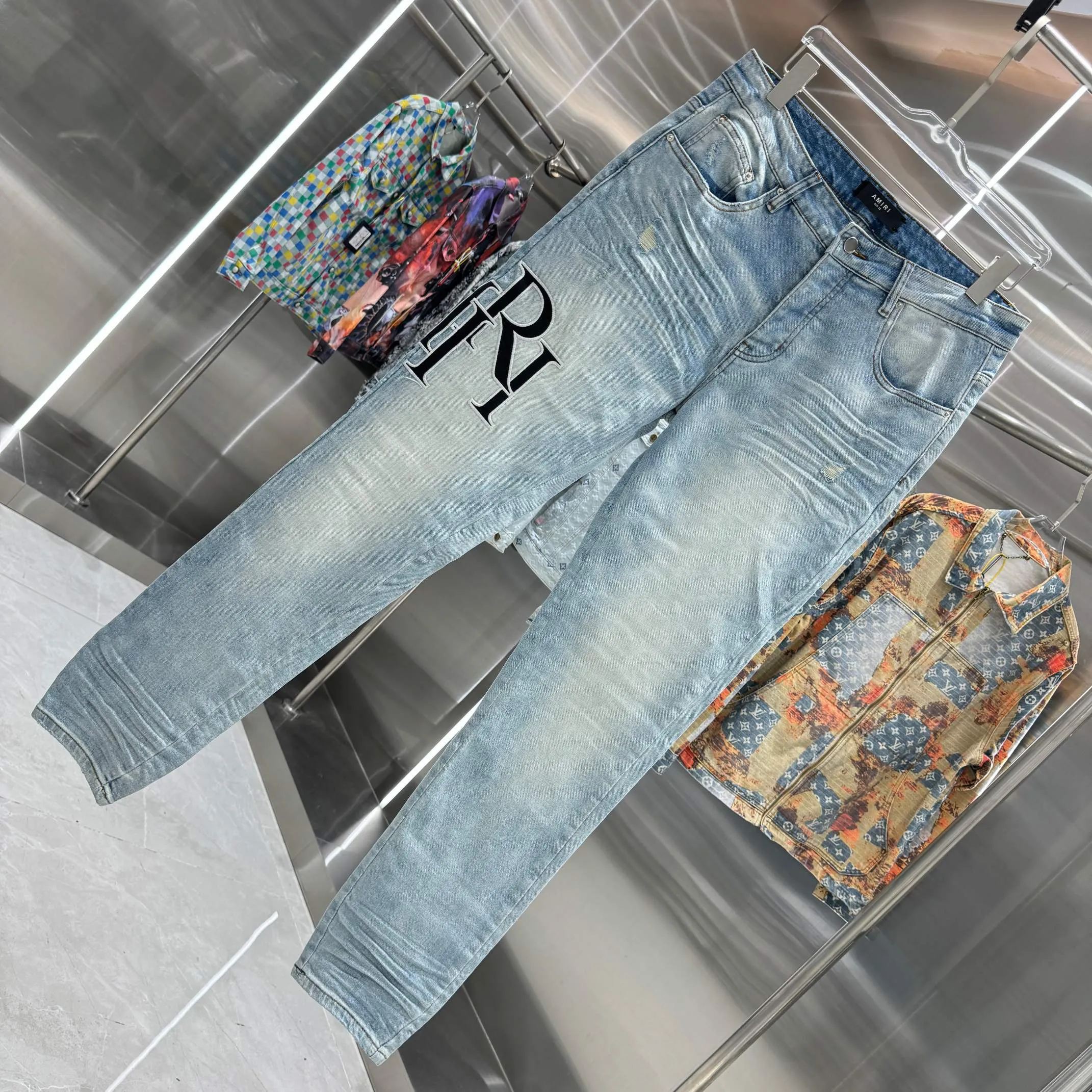 P290 Amiri letter embroidery craft street fashion slim fit stretch jeans color blue size 30 32 34 36 38