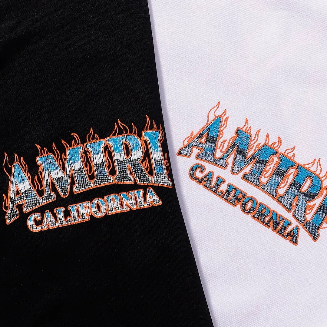 Style number: 750 P126 Fabric: 260g double yarn AMIRI 2025 spring and summer new logo round neck T-shirt high street men and women loose classic letter printed short sleeves Color: black. White Size: S M L XL