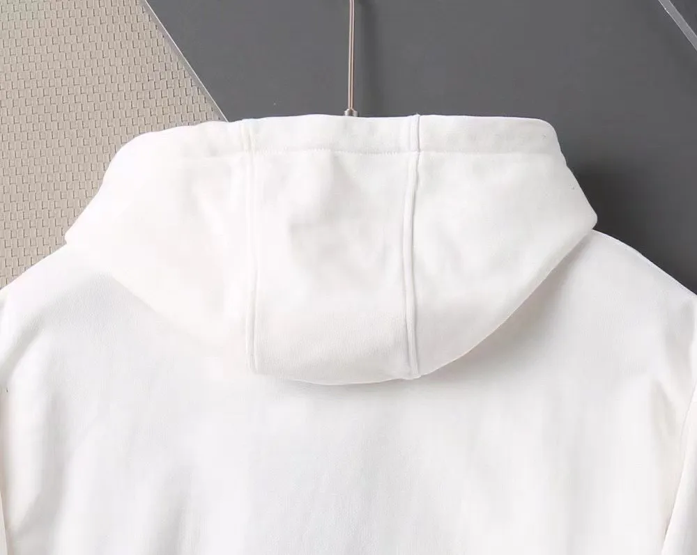 P220 brand [AMIRI] (good news for fat people) 2025ss spring latest long-sleeved hooded sweatshirt, on sale simultaneously on the official website. Refreshing and breathable. Made of top Tencel Roman. Comfortable and soft. 3D three-dimensional clarity. Super fashion sense. Great gift for your own use. Size: M-5XL (can wear up to 220 pounds)