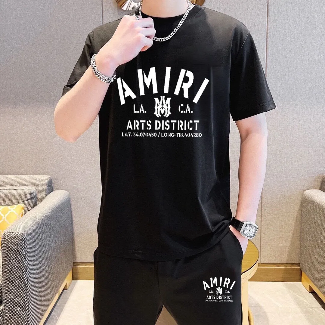 P280 Brand [AMIRI] 2025 new men’s short-sleeved shorts suit! Synchronous sales on the official website! High-end version on the market! It feels delicate and soft! Make you more comfortable to wear! The draped silhouette is awesome! Size: M-5XL (please state your height and weight when placing an order)