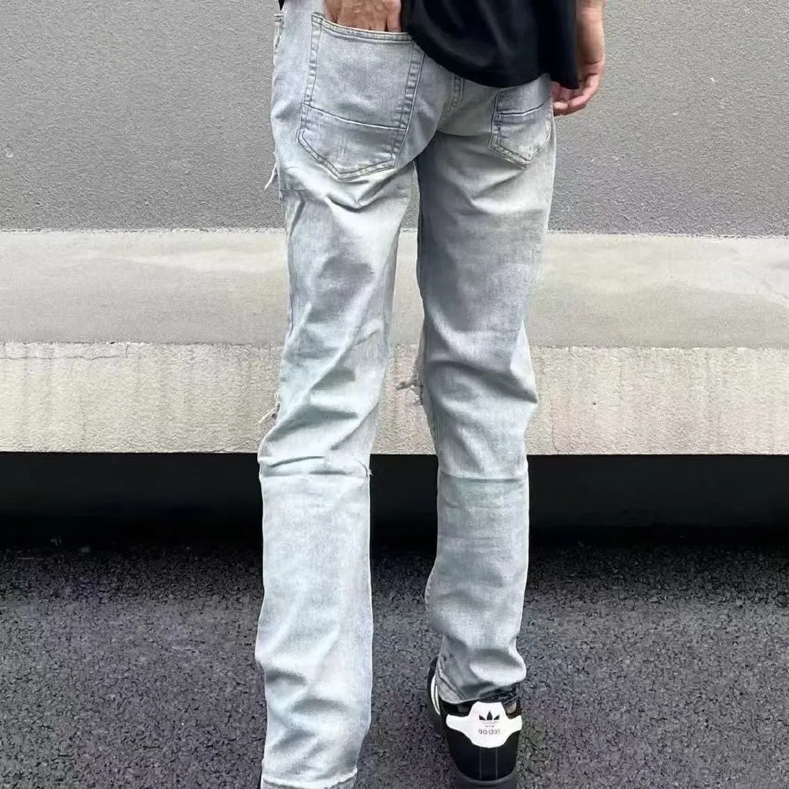 #M68 P168💰 AMIRI patch embroidery jeans trousers AMIRI high street basic ripped tight elastic jeans trousers amiri brand jeans break the production process and cutting of the original jeans, the fabrics are softer and more comfortable Hand-sewn collar label Customized logo buttons Genuine leather tag Color: Picture color Size: 30-32-34-36