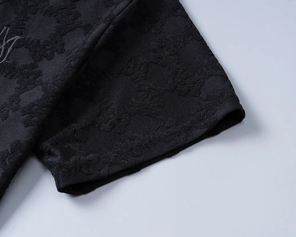 P130 Mili's 2026 spring and summer new men's round neck short-sleeved T-shirt, terry jacquard fabric, stylish and handsome, comfortable fabric, rigorous workmanship, and neat wiring. Good upper body effect·Size M-3XL black