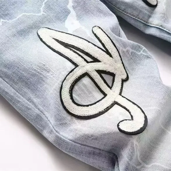 #M09 P168💰 AMIRI patch embroidery jeans trousers AMIRI high street basic ripped tight elastic jeans trousers amiri brand jeans break the production process and cutting of the original jeans, the fabrics are softer and more comfortable Hand-sewn collar label Customized logo buttons Genuine leather tag Color: blue Size: 30-32-34-36