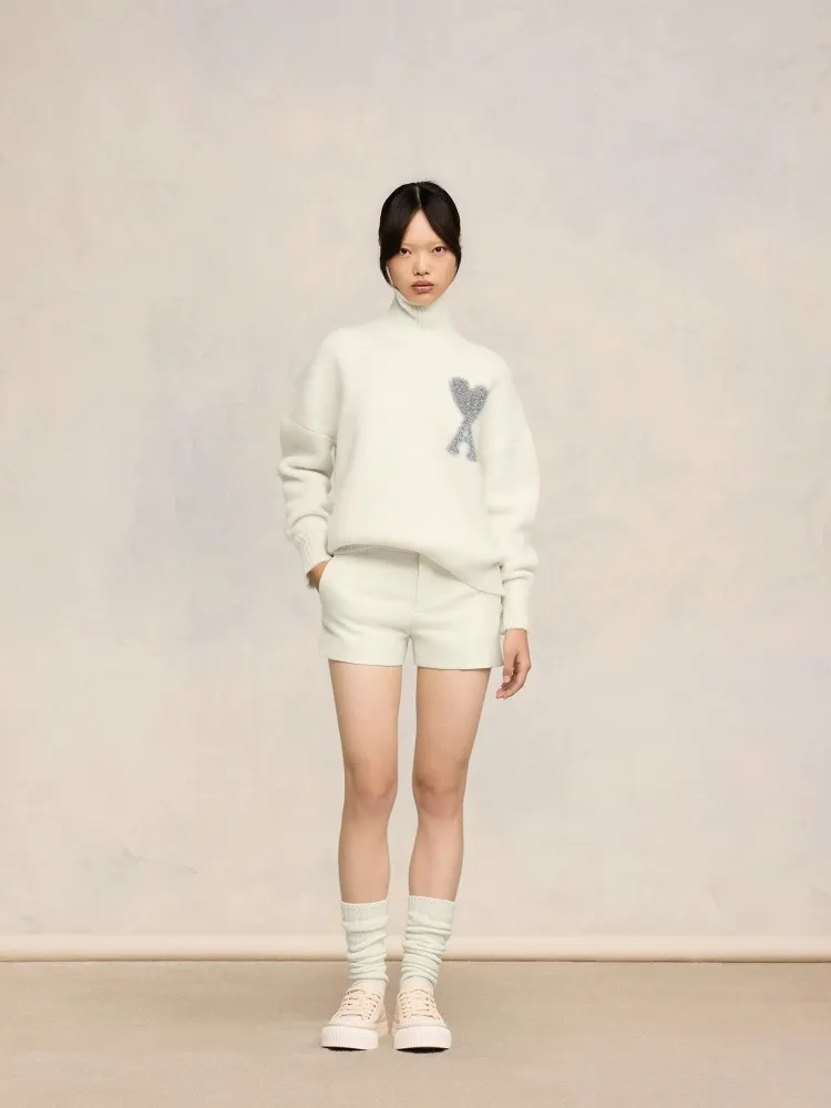 A8149# [Christmas Capsule Series] AMI Paris 2023 autumn and winter new silver big heart alpaca blended soft and waxy knitted turtleneck sweater Oversize version Uniform style for men and women Color: off-white Size: S-XL
