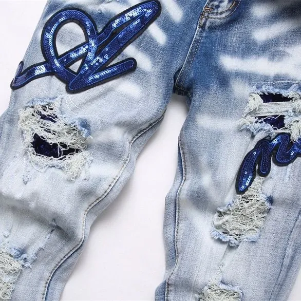 P180 Top replica AMIRI denim shorts AMIRI high street basic ripped tight stretch jeans trousers Amiriamiri is transliterated as Emil, which is the name of the founder. Mike Amiri, the founder of amiri, grew up in Los Angeles, USA. He was influenced by the local street culture Rock since he was a child, so he founded the amiri brand named after himself. A variety of trendy clothing meets the needs of different fashion players. Amiri clothing has novel and unique styles and is a well-known street brand in the United States. Many of its styles and styles are loved by many street photographers. Various clothing styles meet the needs of different people, show their unique temperament, and show the trend of dressing. amiri's jeans are relatively famous. Not only do they have many styles, but the quality of the jeans is also very good. Many celebrities have also worn amiri brand jeans. Fashionability.  Color; picture color Size: m l xl xxl