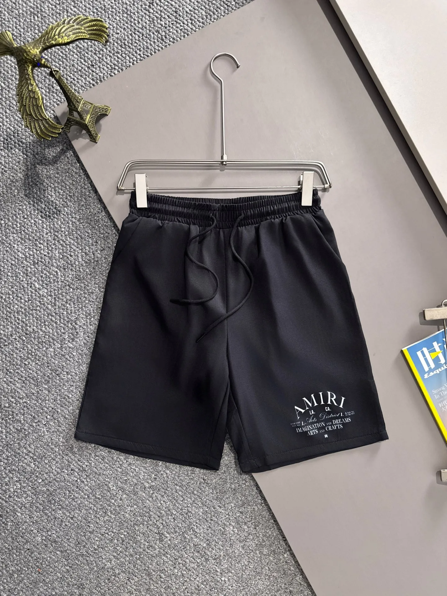 P360 AMIRI2025 summer classic LOGO design all-over printing suit, light and thin cotton full-body digital printing, made of high-quality polyester fiber fabric, breathable mesh lining is added to the pants, carefully created standard version, can be matched separately with clothes, versatile style for leisure time! The classic logo on the whole body is very eye-catching, showing a sense of luxury and style, becoming a classic and mainstream style that never goes out of style and is elegant! Extremely handsome, classic and heroic. Same style for men and women. Size: M-3XL (please note your height and weight when placing an order)