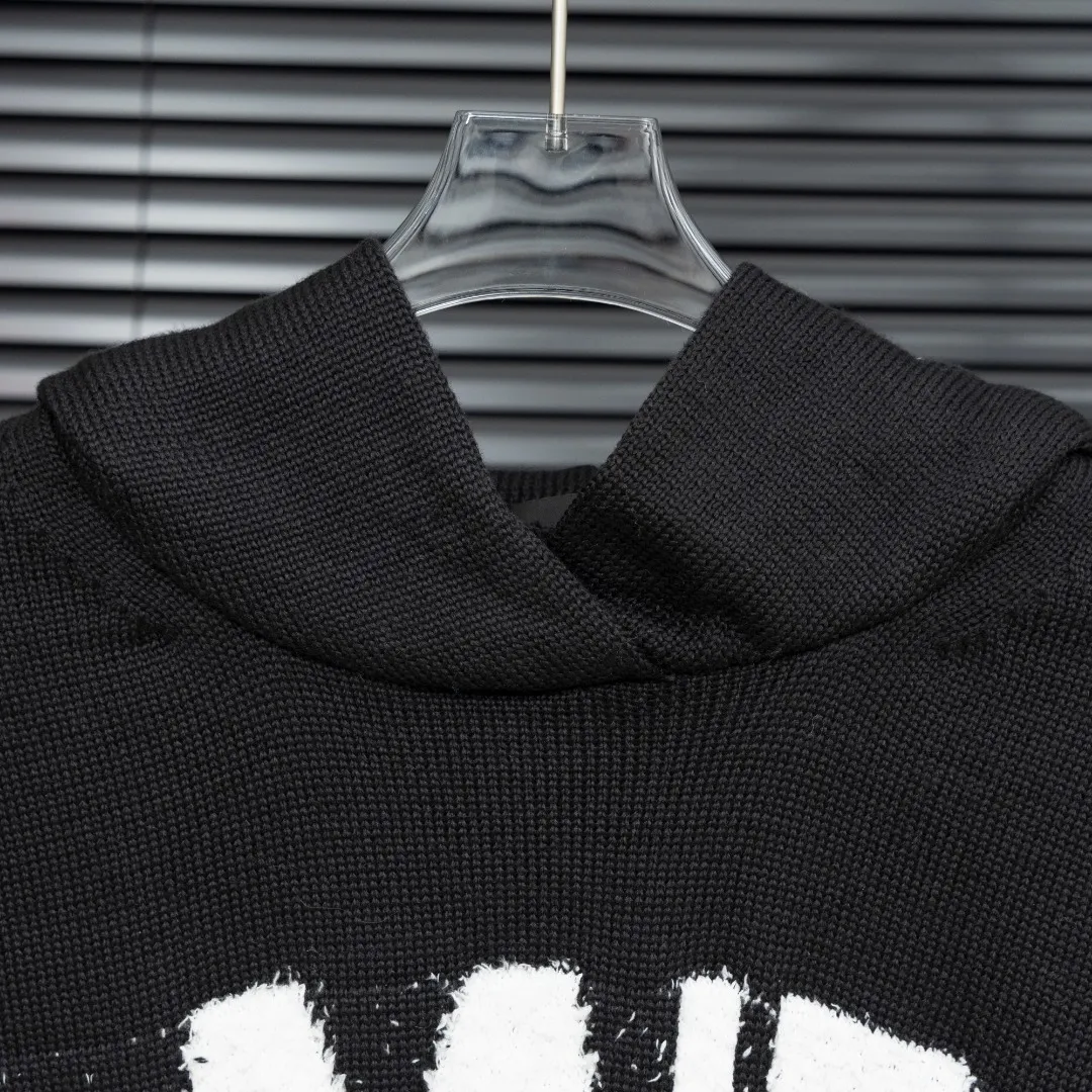 P310 Style: AMIRI distressed knitted hooded long-sleeved sweater Size: S-XXL Fabric: Wool blend Accessories: Full set of customized original accessories No gender distinction, same style for men and women