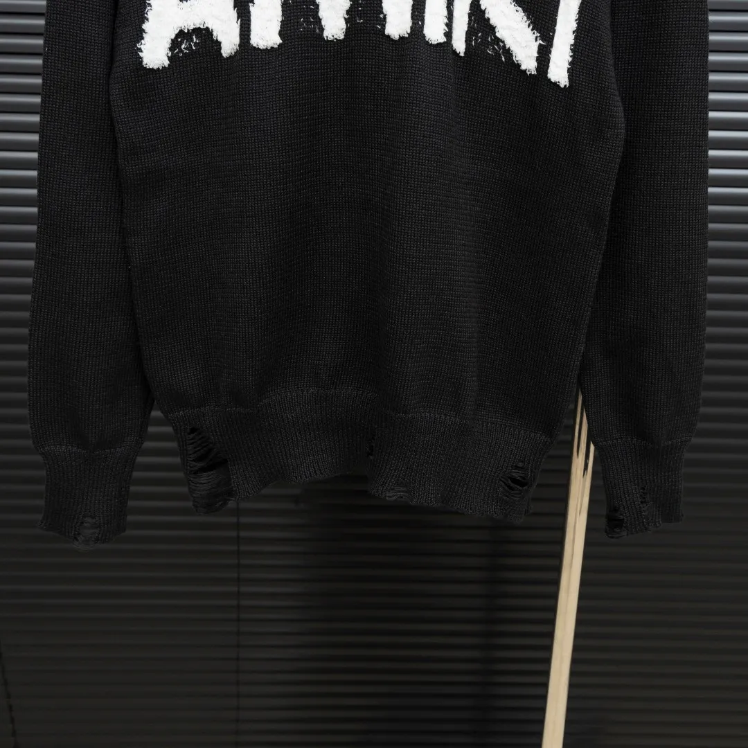 P310 Style: AMIRI distressed knitted hooded long-sleeved sweater Size: S-XXL Fabric: Wool blend Accessories: Full set of customized original accessories No gender distinction, same style for men and women