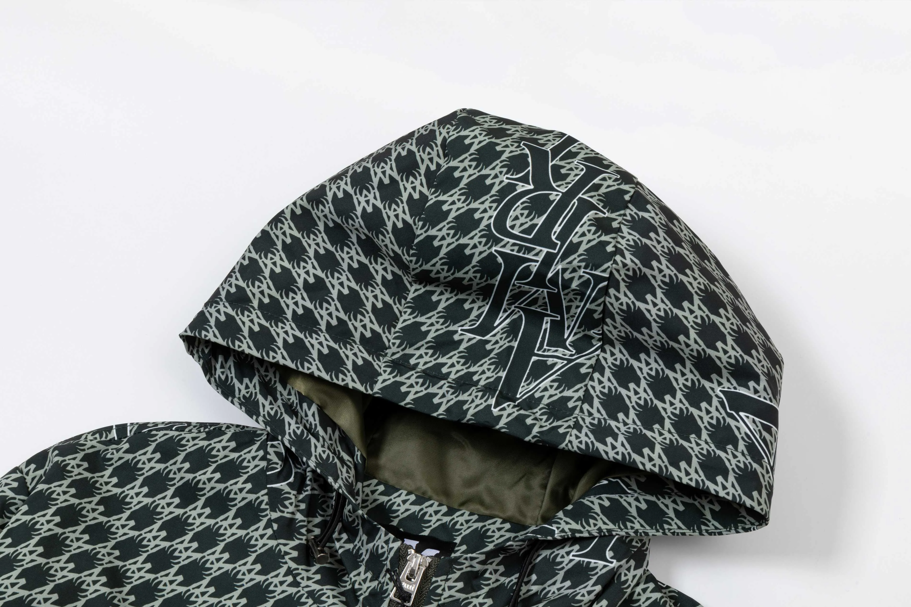P320 2025 AMIRI... New style for autumn and winter Hardware Logo. High-quality hooded jacket. Mainly recommended version. Customized fabrics. Higher grade. High-density memory brushed lining. More fashionable and comfortable. High-standard customization. The upper body is very stylish. Classic and versatile. It can be matched with any fashion. The version is super good. It is recommended!  Color: Blue Green Size: M-4XL