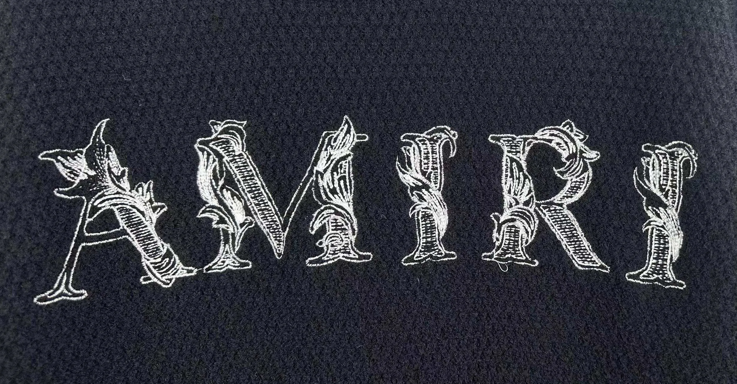 P230 🎉AMIRI new autumn and winter sweater, logo embroidery on the chest with heavy craftsmanship 1:1 Color: black, size: S M L XL XXL