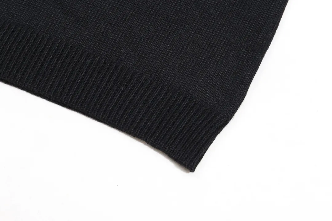 P280 AMIRI new neckline personalized logo chest patch sweater Color: White Black Size: S M L XL XXL