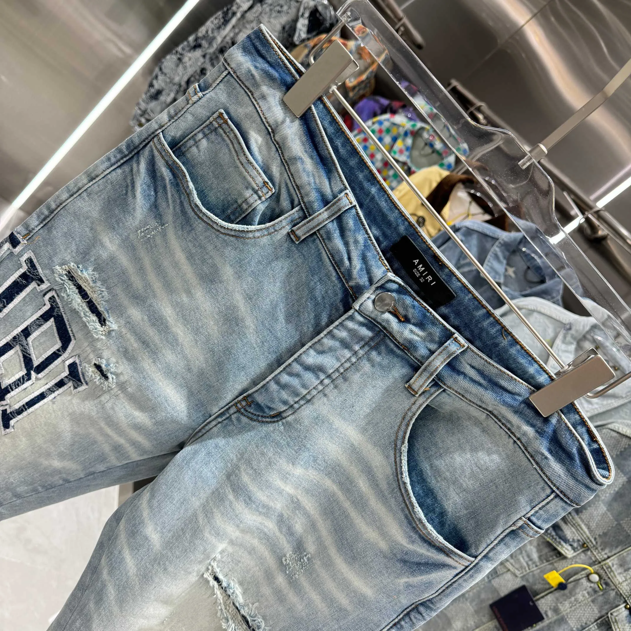 P290 Amiri ripped letter embroidered slim fit stretch jeans Color light blue Size 30 32 34 36 38