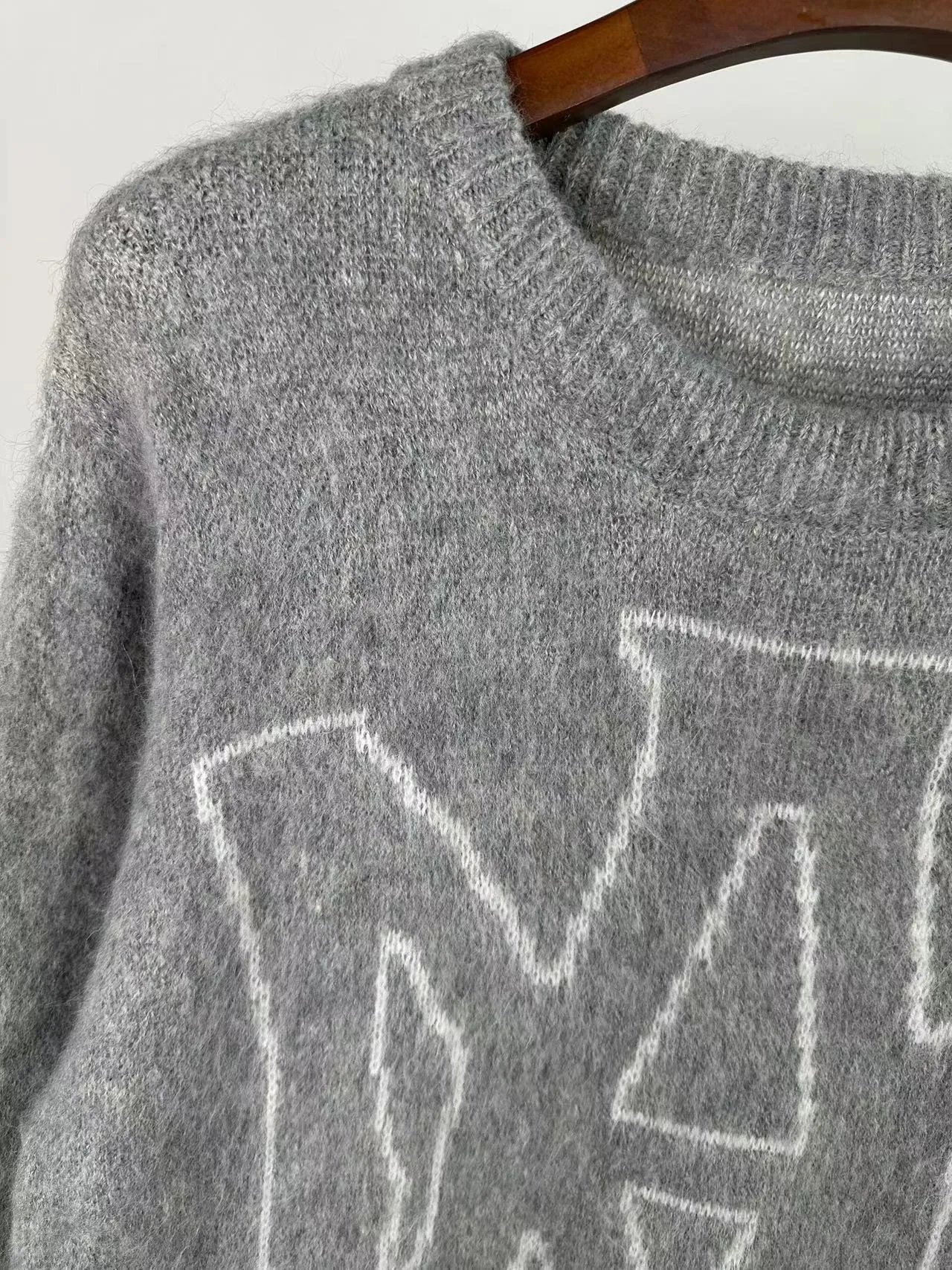 P240 🎉AMIRI new seahorse wool sweater, exclusive large logo jacquard on the front, color: gray black digital: S M L XL XXL