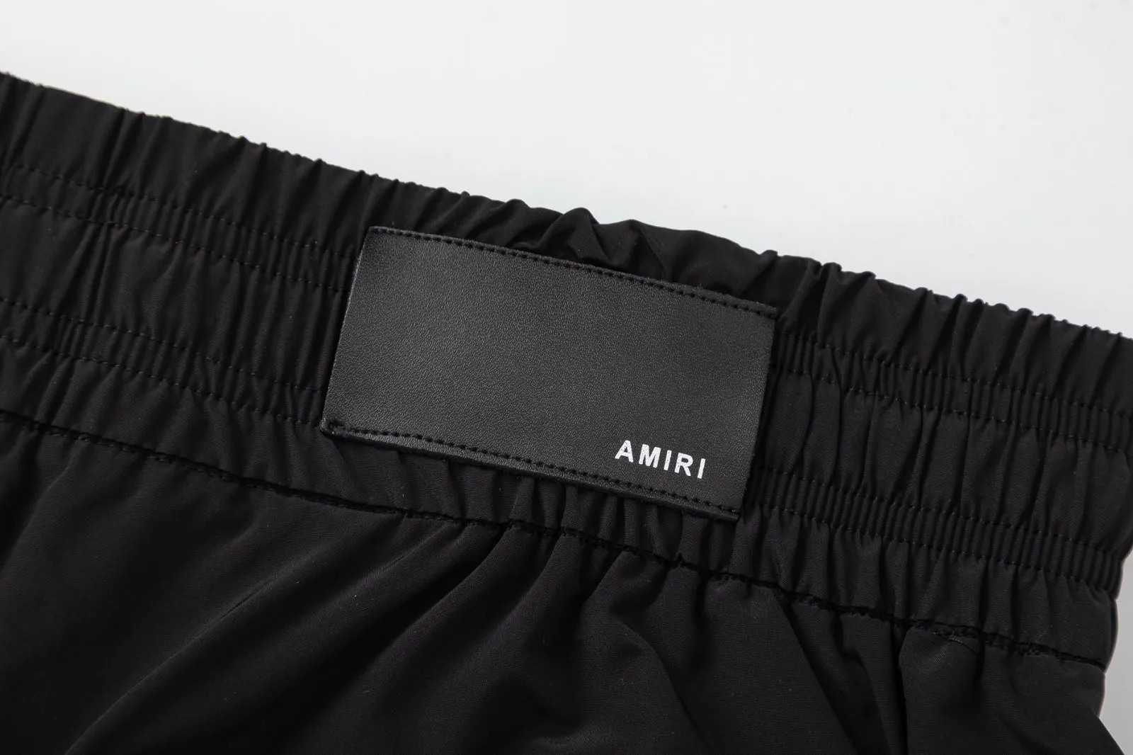DK021#P220, AMIRI printed logo, cool and skin-friendly casual sports beach pants, color: black, size: S M L XL