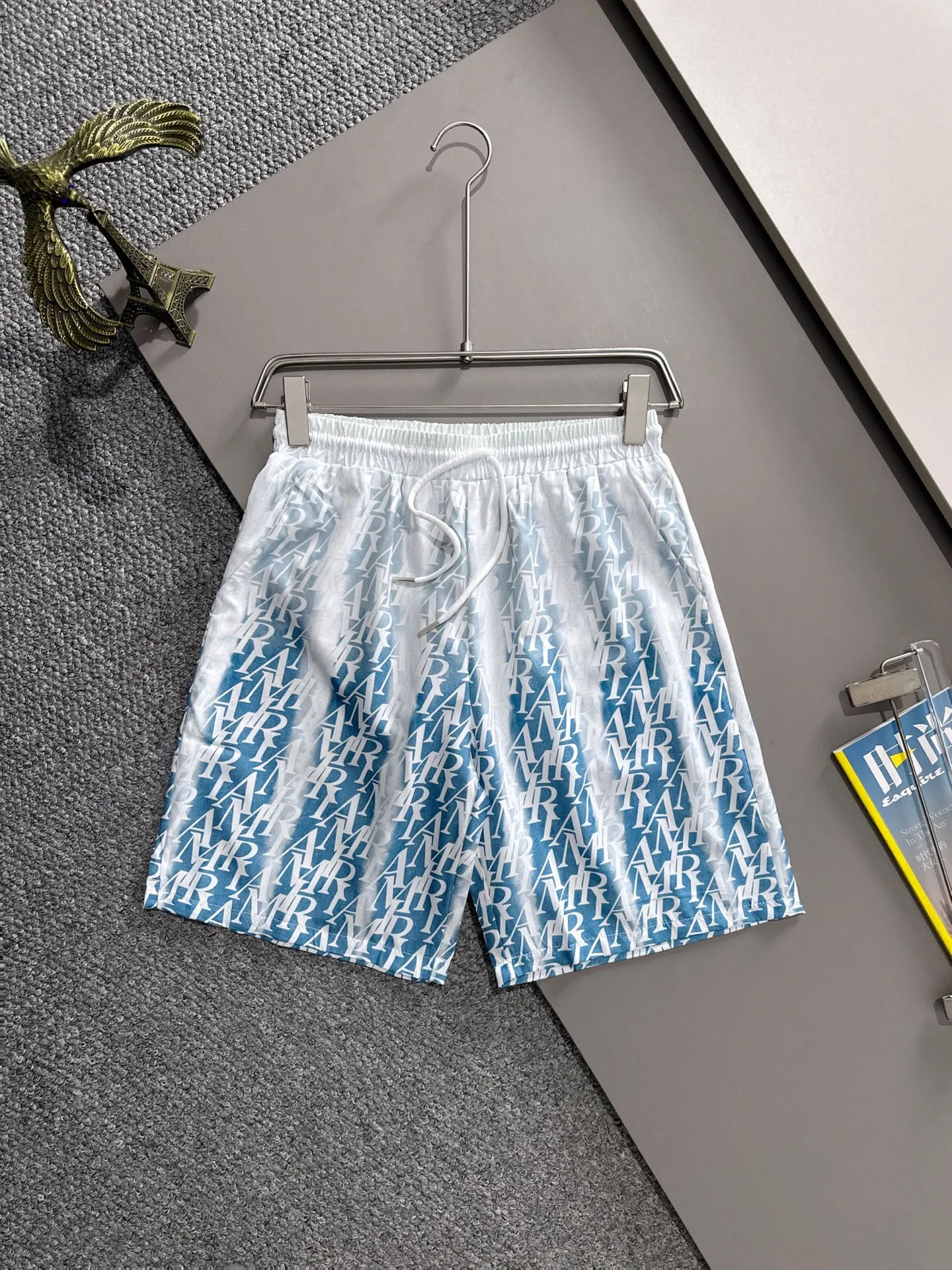 P360 AMIRI 2026 spring and summer classic LOGO design full-print suit, light and thin cotton full-body digital printing, made of high-quality polyester fiber fabric, breathable mesh lining is added to the pants, carefully crafted to a standard version, can be matched separately with clothes, versatile style for leisure time! The classic logo on the whole body is very eye-catching, showing a sense of luxury and style, becoming a classic and mainstream style that never goes out of style and is elegant! Extremely handsome, classic and heroic. Same style for men and women. Size: M-3XL (please note your height and weight when placing an order)