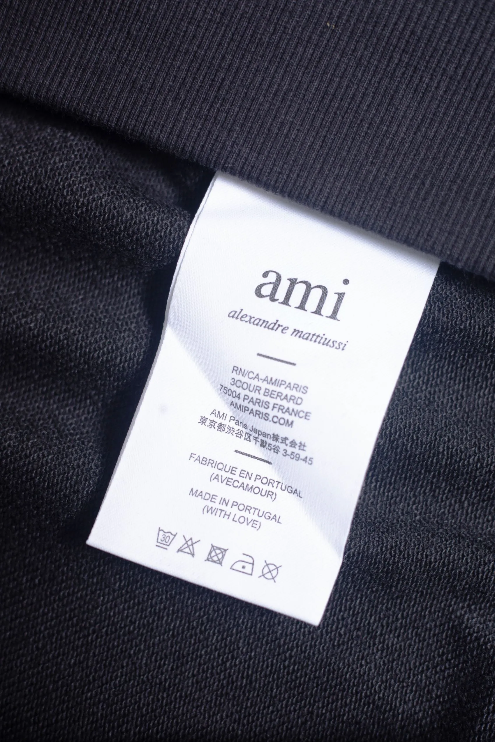 P176 AMI 25 autumn and winter new towel embroidered big heart towel embroidered raglan hooded sweatshirt, customized 360g pure cotton fabric, high version, new main wheat, washed wheat, same style for men and women, color: black, size: S-XL