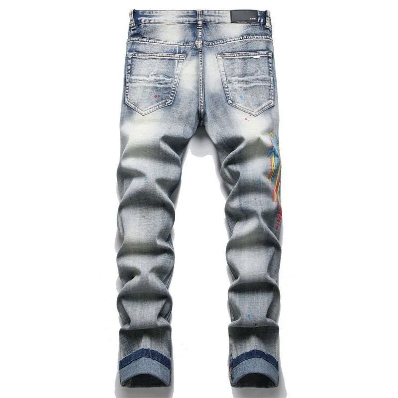 #M84 P168💰 AMIRI patch embroidery jeans trousers AMIRI high street basic ripped tight elastic jeans trousers amiri brand jeans break the production process and cutting of the original jeans, the fabrics are softer and more comfortable Hand-sewn collar label Customized logo buttons Genuine leather tag Color: Picture color Size: 30-32-34-36