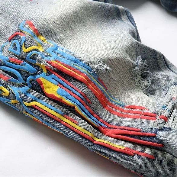 #M84 P168💰 AMIRI patch embroidery jeans trousers AMIRI high street basic ripped tight elastic jeans trousers amiri brand jeans break the production process and cutting of the original jeans, the fabrics are softer and more comfortable Hand-sewn collar label Customized logo buttons Genuine leather tag Color: Picture color Size: 30-32-34-36
