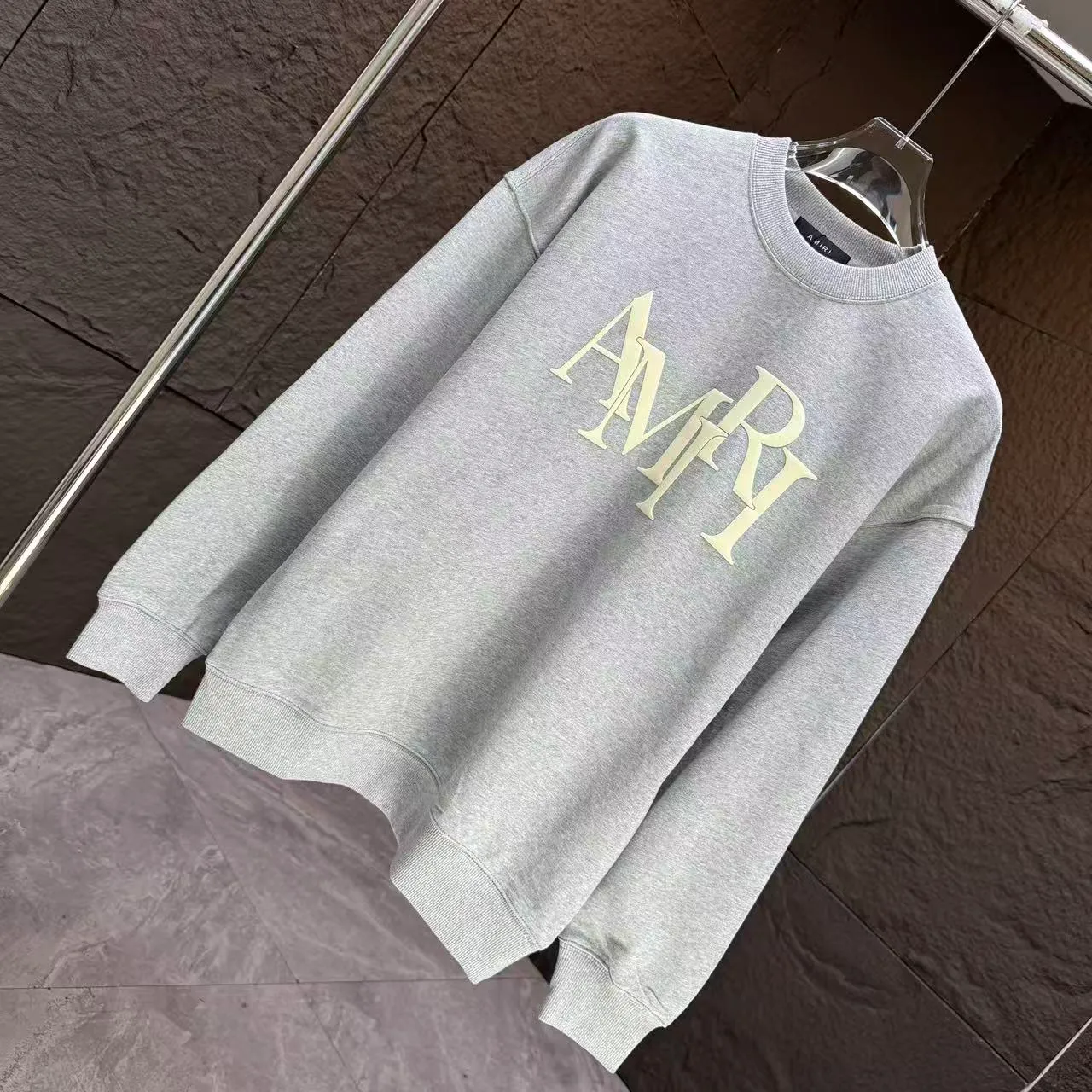 P200 AMIRI* 2025 autumn and winter new round neck sweatshirt 400g terry cotton letter logo three-dimensional foam Color: Black White Gray Purple Size: S M L XL XXL