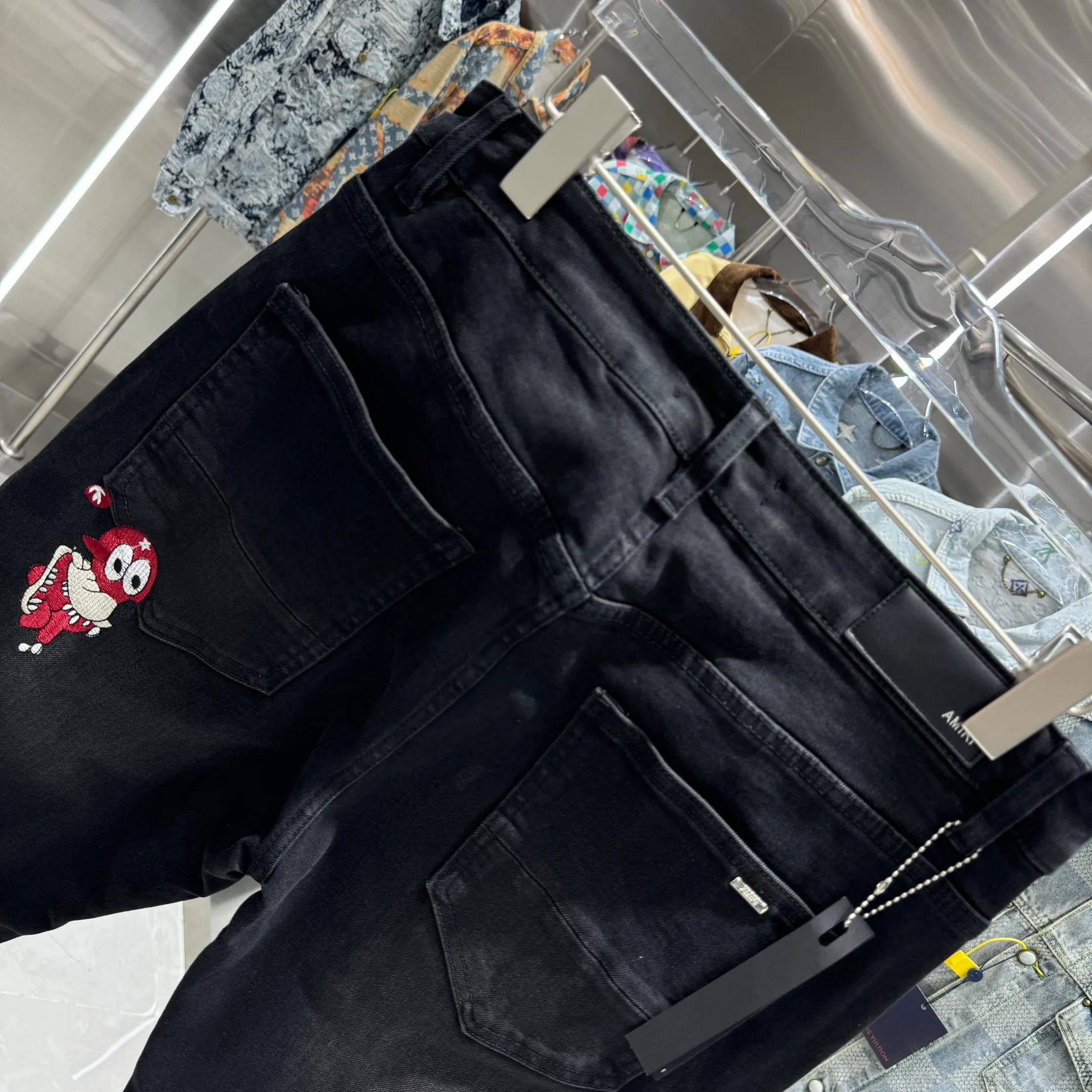P290 Amiri ripped pattern letter embroidery street fashion slim fit stretch jeans Color Black Size 30 32 34 36 38