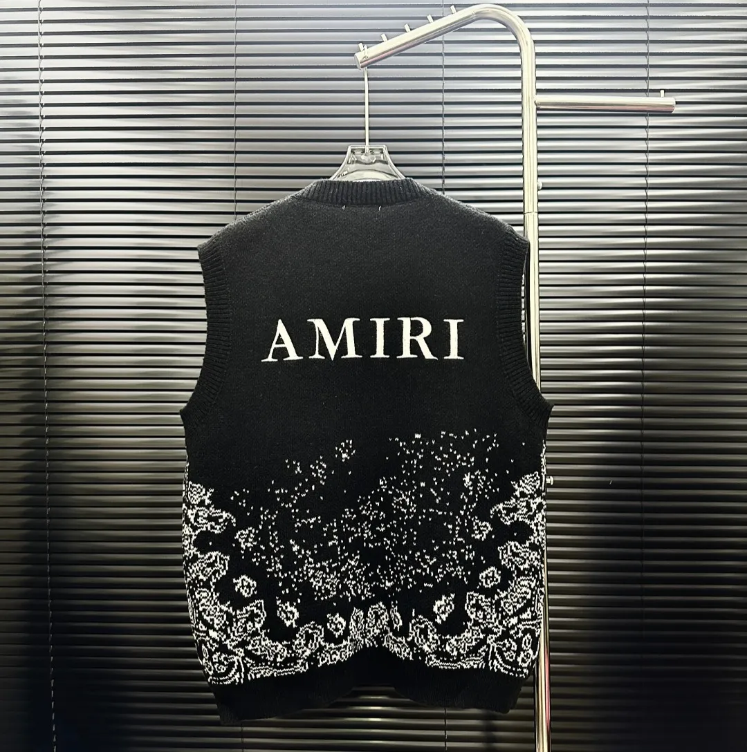 P230 Style: AMIRI Emir craft jacquard vest Size: S-XXL Fabric: Wool blend Accessories: Full set of customized original accessories No gender distinction, same style for men and women