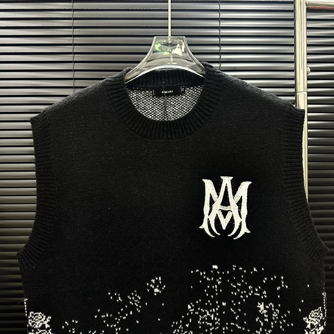 P230 Style: AMIRI Emir craft jacquard vest Size: S-XXL Fabric: Wool blend Accessories: Full set of customized original accessories No gender distinction, same style for men and women