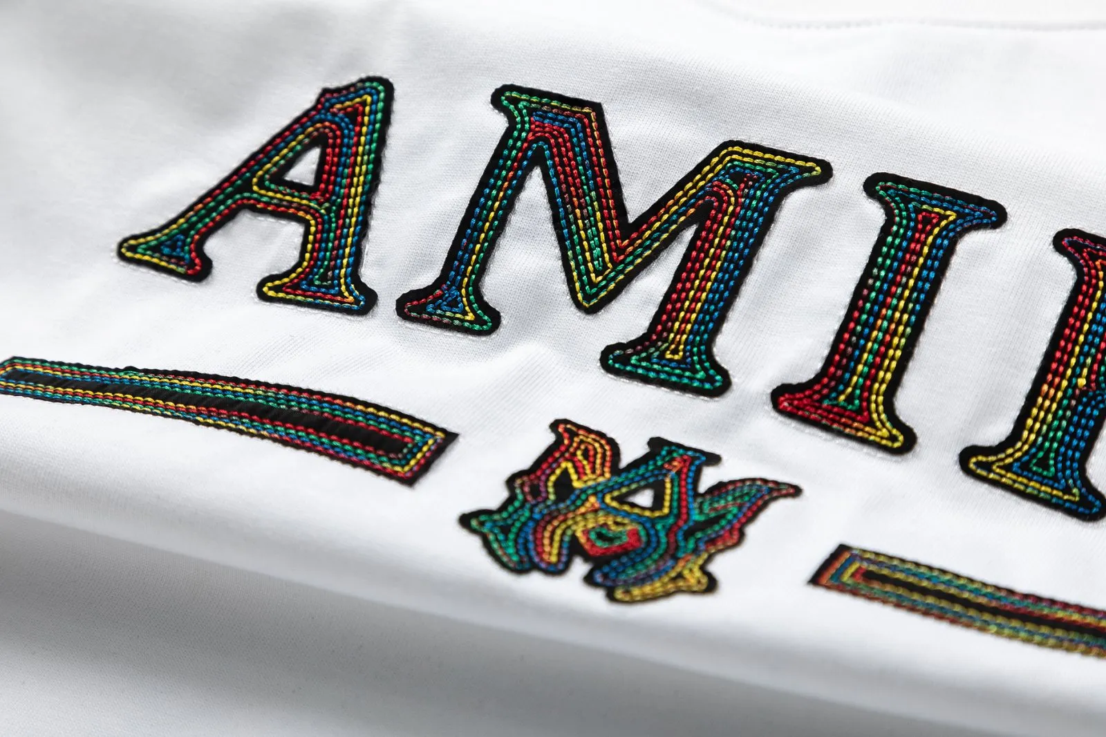 8021#P150amiri colorful patch embroidered logo, made of 300g weight fabric, color: black, white. Size: S M L XL