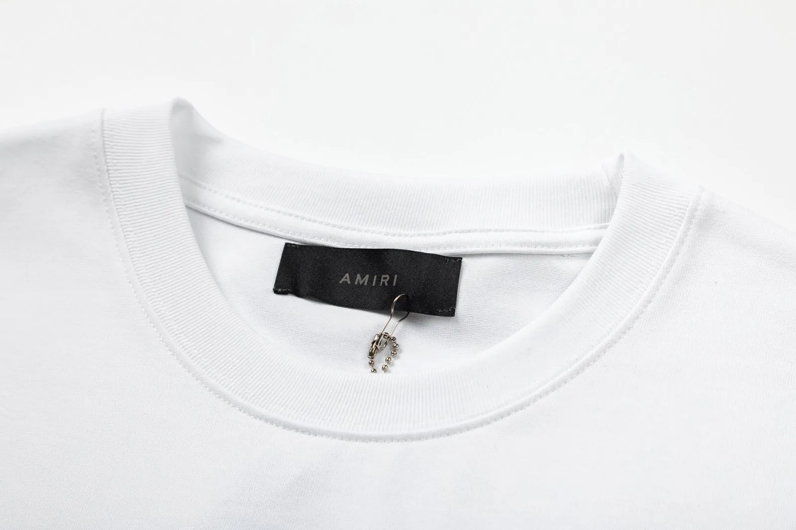 8021#P150amiri colorful patch embroidered logo, made of 300g weight fabric, color: black, white. Size: S M L XL