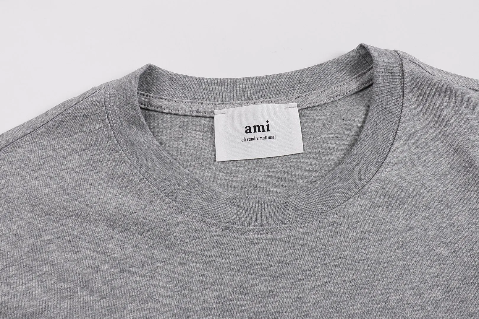 P114 Style No. 125 AMI&WDC [Cui Woo-sik co-branded model] AMI 2025 spring and summer new style short-sleeved genuine original 1;1 mold color: gray Size: S-XL