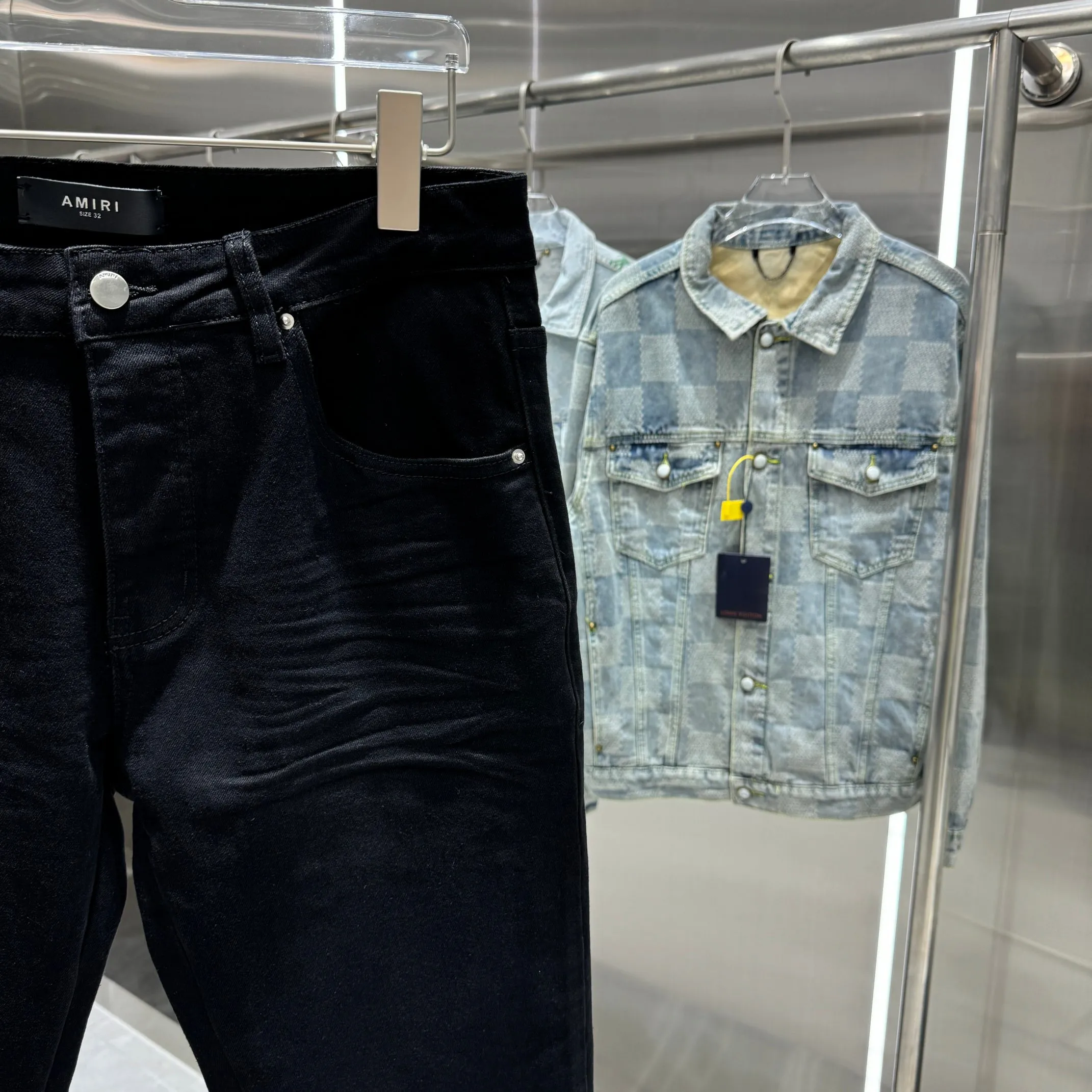 P290 Amiri letter embroidered street fashion slim fit stretch jeans Color Black Size 30 32 34 36 38