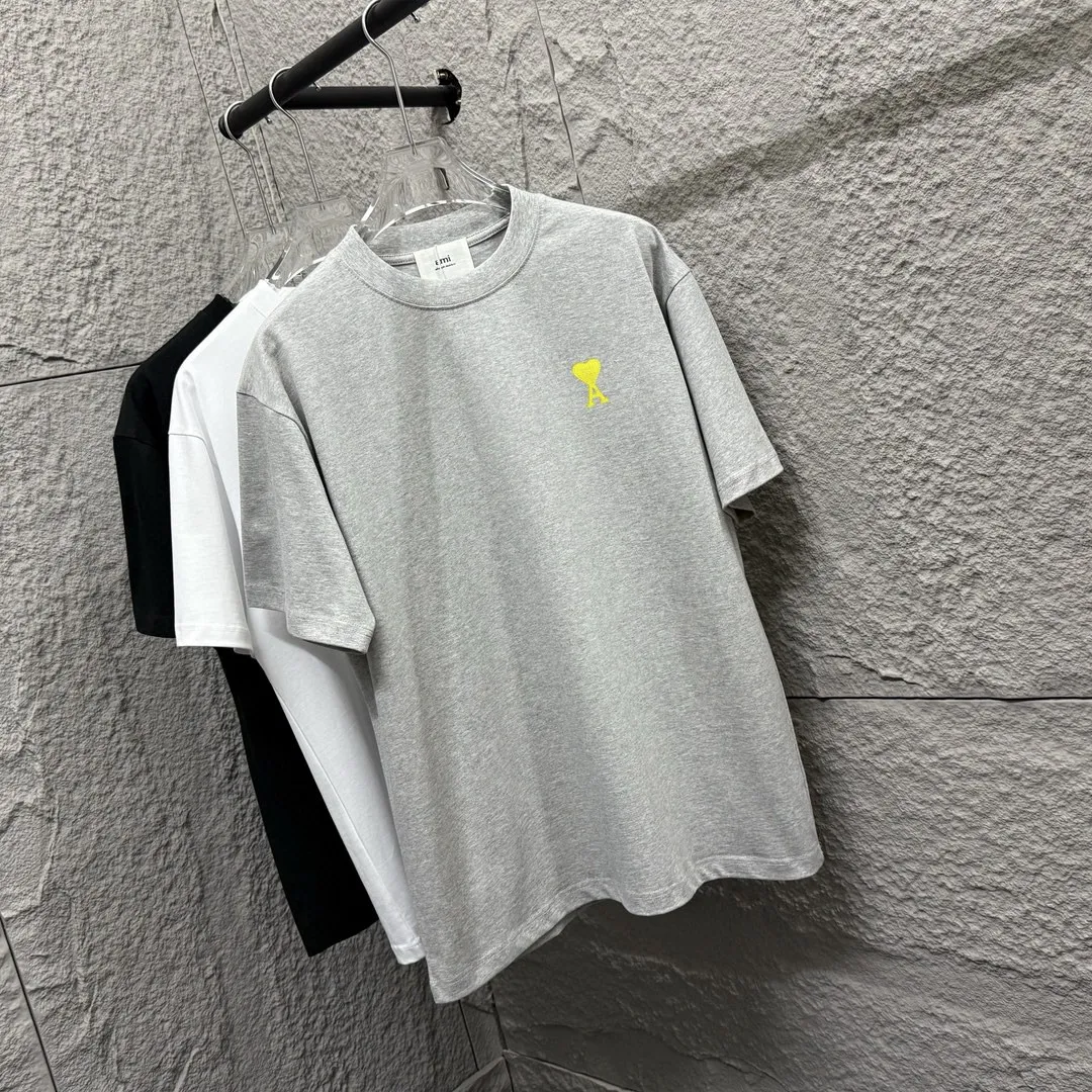 🅿️180 Ami* 2025 Spring and Summer New Style Embroidered yellow little love Customized double yarn plain cotton fabric Short-sleeved T-shirt Uniform for men and women Color: Black White Floral Gray Angora Red Size: S (90-130 catties) M (120-150 catties) L (140-165 catties) XL (160-180 catties) XXL (180-210 pounds)