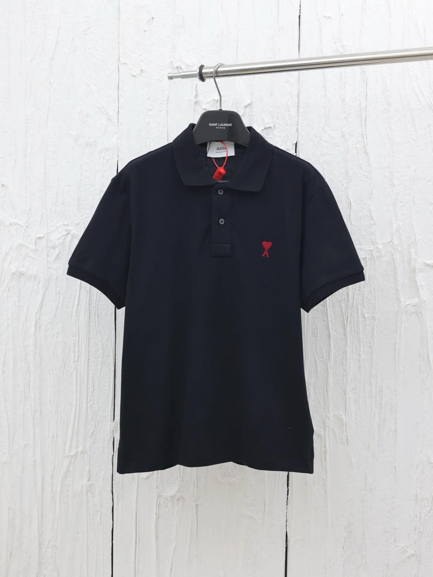 🅿️310 Ami Paris*/25 new love embroidered Polo shirt adopts imported machine embroidery technology and uses advanced computer control system and precision mechanical components to realize Ami love embroidery operation with high precision. The lines are smooth and delicate. The fabrics have been washed and feel better. Not easy to deform, not easy to shrink, not easy to fade, and maintain long-term beauty. Size: S/M/L/XL