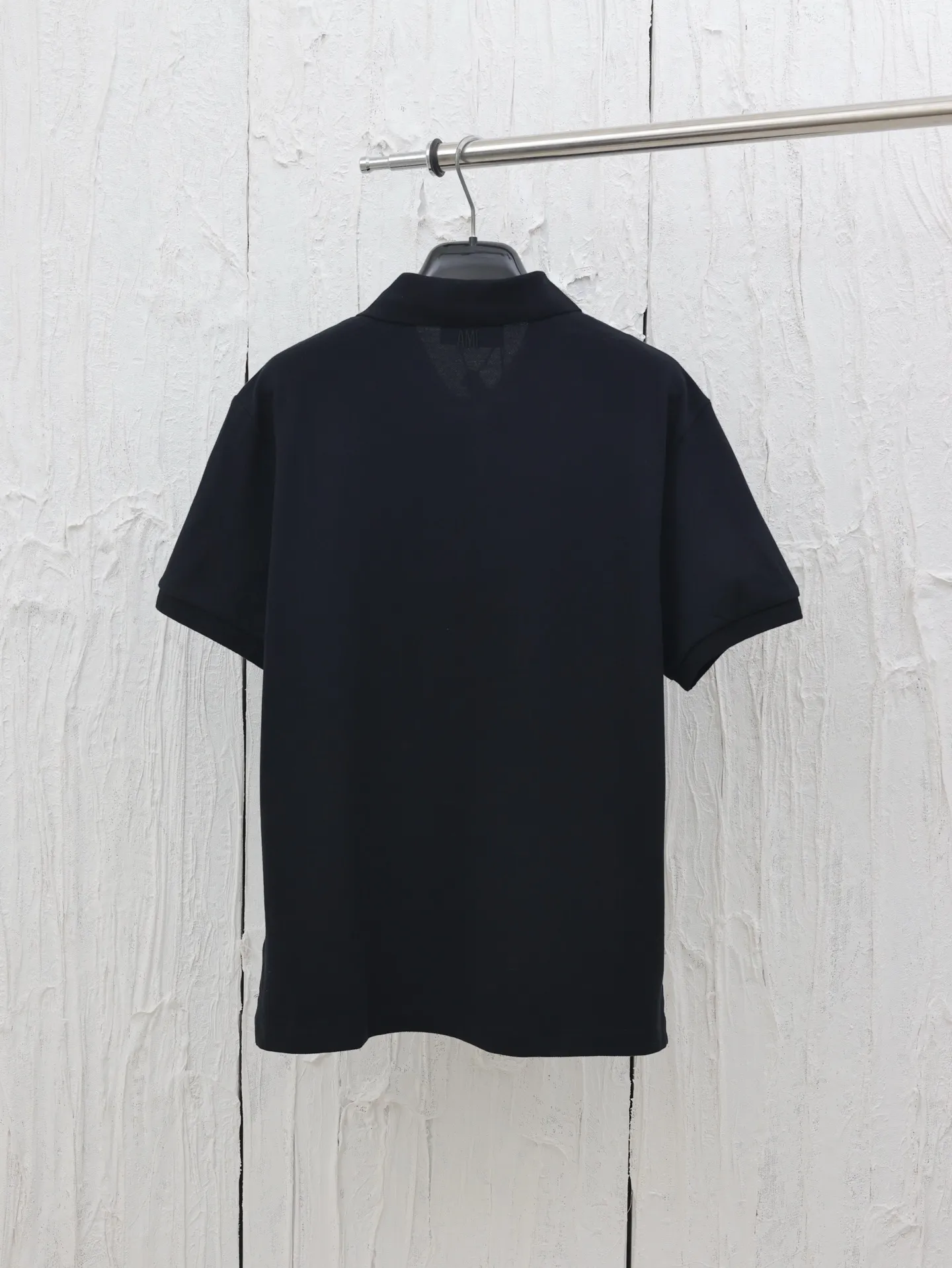 🅿️310 Ami Paris*/25 new love embroidered Polo shirt adopts imported machine embroidery technology and uses advanced computer control system and precision mechanical components to realize Ami love embroidery operation with high precision. The lines are smooth and delicate. The fabrics have been washed and feel better. Not easy to deform, not easy to shrink, not easy to fade, and maintain long-term beauty. Size: S/M/L/XL