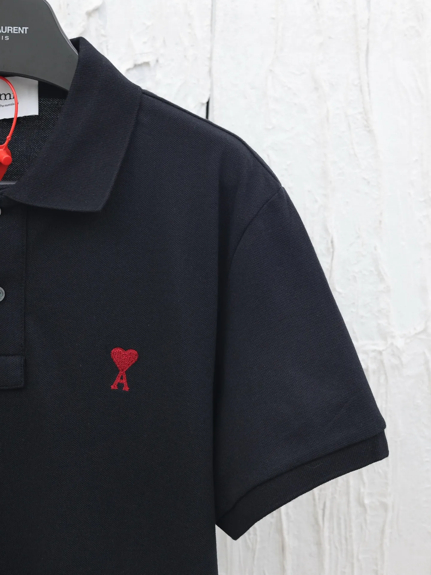 🅿️310 Ami Paris*/25 new love embroidered Polo shirt adopts imported machine embroidery technology and uses advanced computer control system and precision mechanical components to realize Ami love embroidery operation with high precision. The lines are smooth and delicate. The fabrics have been washed and feel better. Not easy to deform, not easy to shrink, not easy to fade, and maintain long-term beauty. Size: S/M/L/XL
