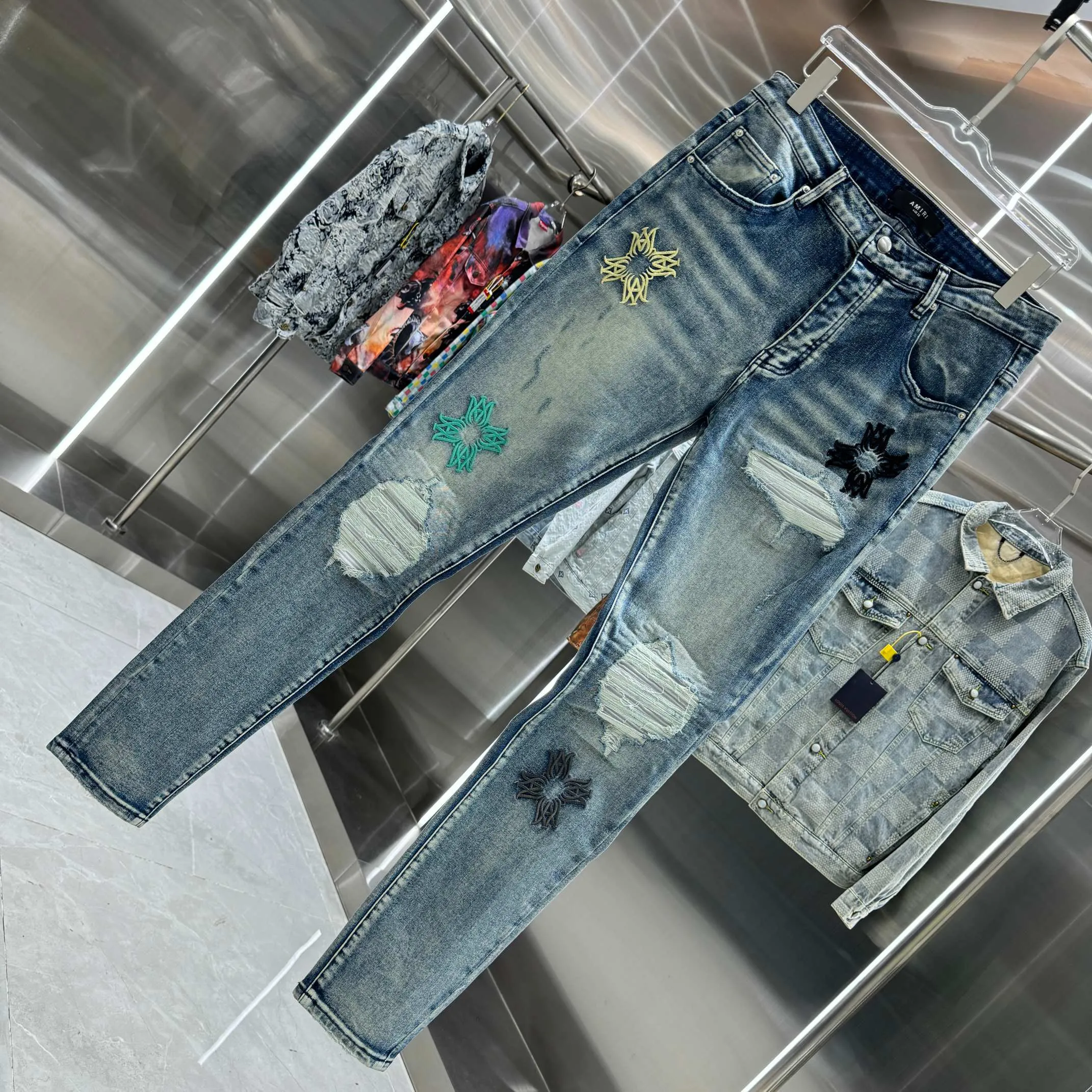 P280 Amiri ripped embroidery pattern craft street fashion slim fit stretch jeans color blue size 30 32 34 36 38