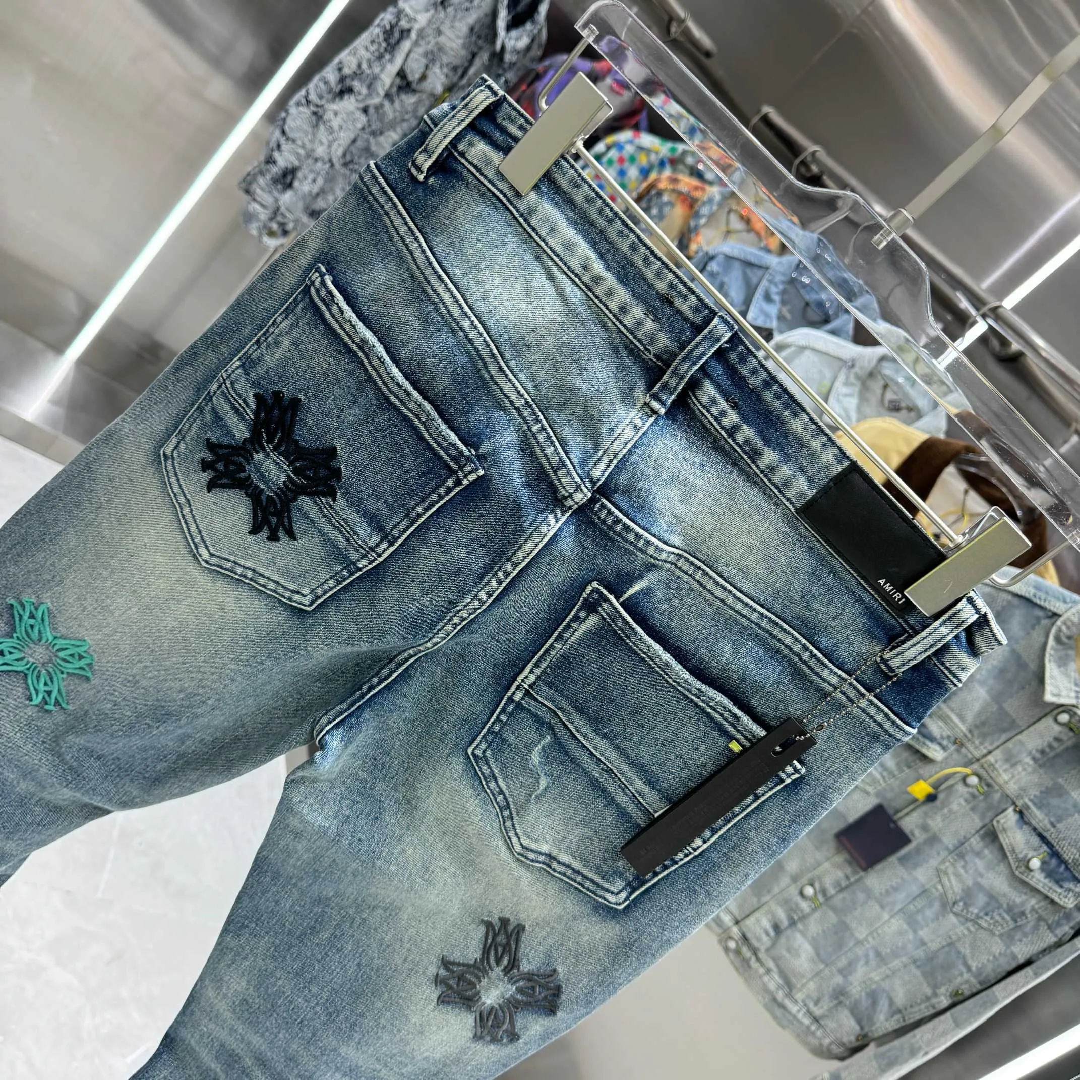 P280 Amiri ripped embroidery pattern craft street fashion slim fit stretch jeans color blue size 30 32 34 36 38