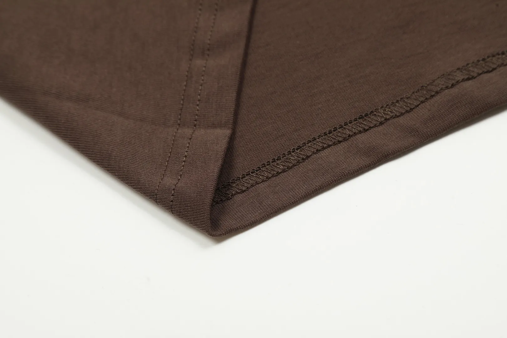 Ami Amy 2024ss autumn classic small embroidered love short sleeves ✅240G Xinjiang long-staple cotton top double yarn, shrinkage rate controlled at 2%, export-grade solid color quality, truly not easy to deform, shrink, and not fade ✅Maximum size can be worn 230 pounds, no pressure to export to Europe and the United States, size S-XL Color: 7 colors, white, black, gray, sky blue, navy, sapphire blue, dark green, coffee, brown, apricot Egg yolk, wine red, meat powder, taro purple