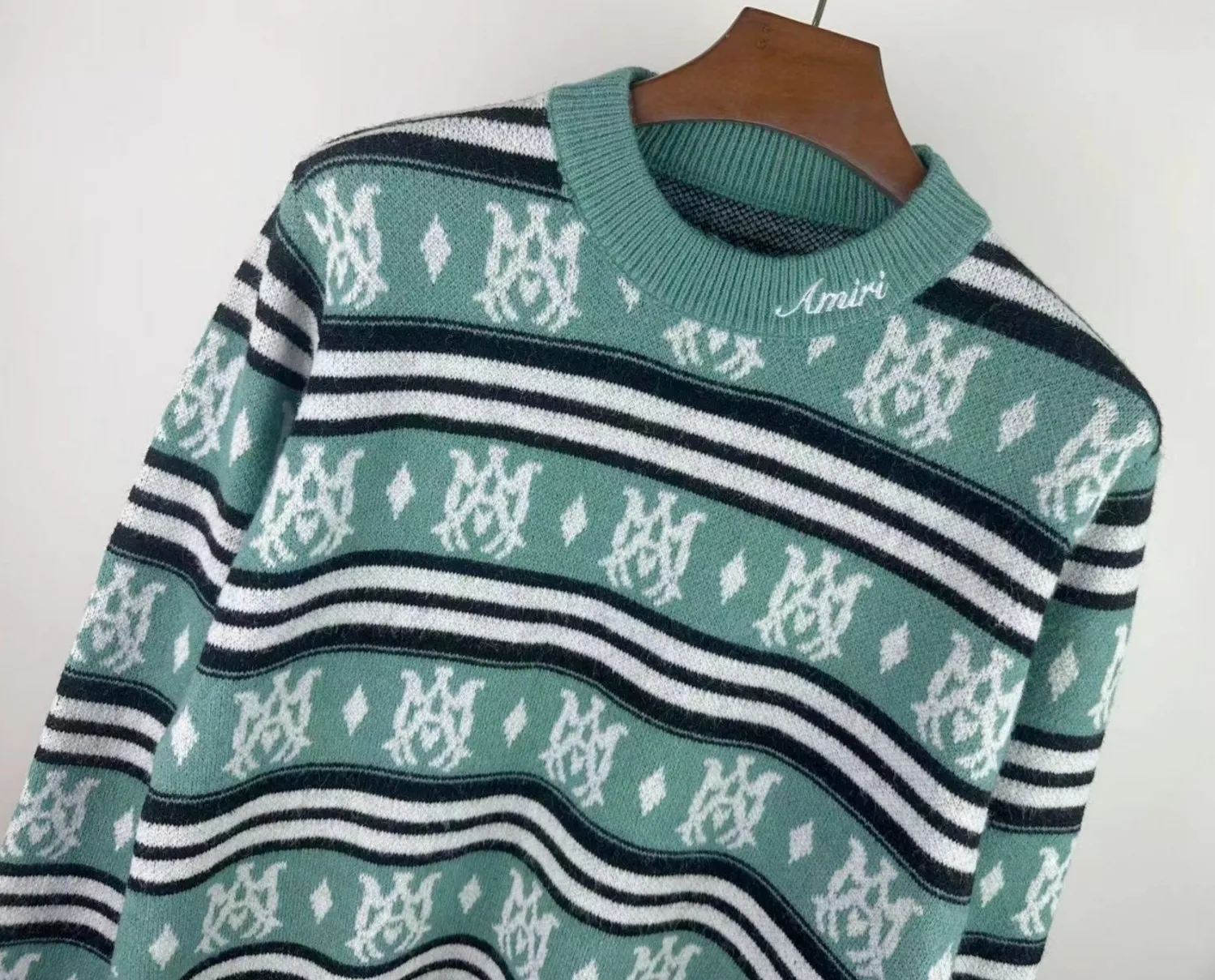 P240 🎉AMIRI new seahorse wool sweater, personalized logo embroidery on the collar, 🈵 exclusive logo jacquard, color: green black digital: S M L XL XXL