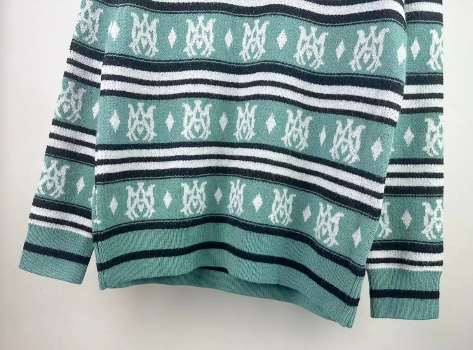 P240 🎉AMIRI new seahorse wool sweater, personalized logo embroidery on the collar, 🈵 exclusive logo jacquard, color: green black digital: S M L XL XXL