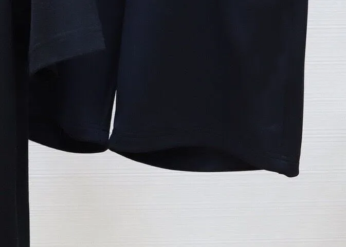 P290 Brand [AMIRI] 2025 new men’s short-sleeved shorts suit! Synchronous sales on the official website! High-end version on the market! It feels delicate and soft! Make you more comfortable to wear! The draped silhouette is awesome! Size: M-5XL (please state your height and weight when placing an order)