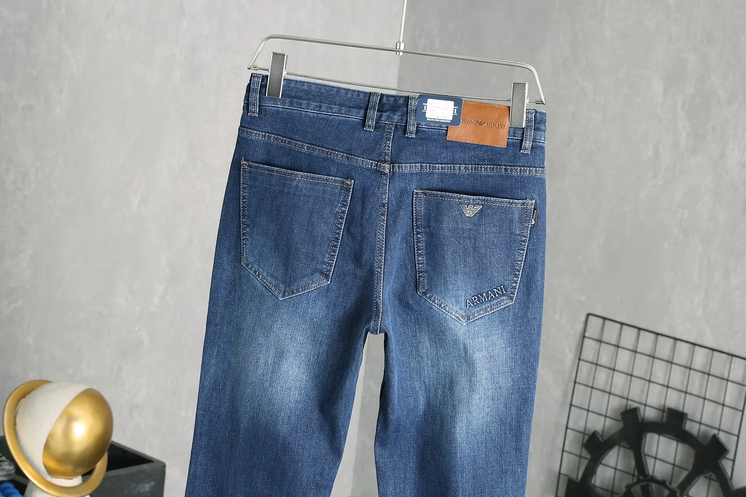 P240 - New style for autumn and winter: 9963ARMAN丨High-end and elegant men's jeans straight and versatile, fashionable and handsome men's trousers 29-42