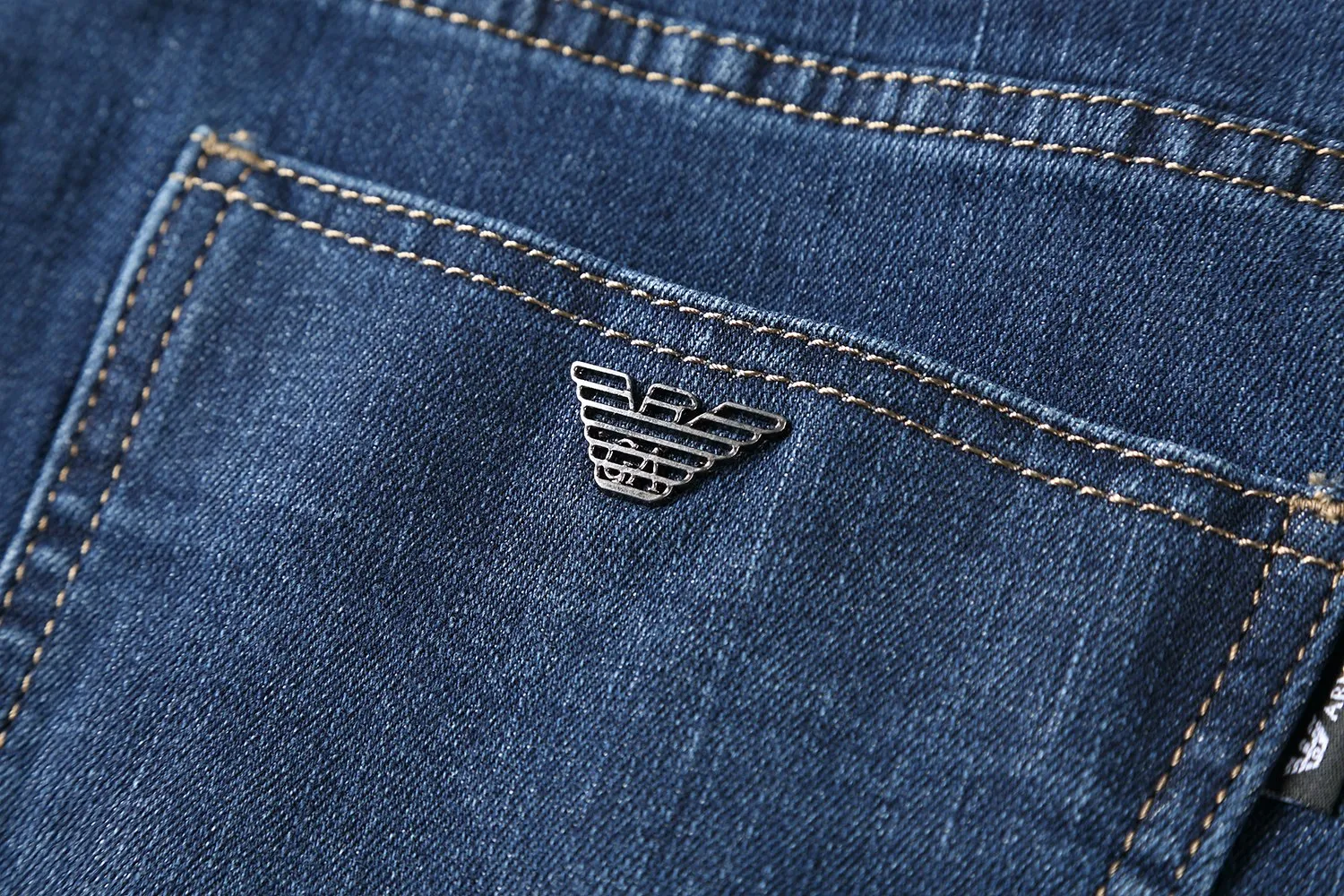 P240 - New style for autumn and winter: 9963ARMAN丨High-end and elegant men's jeans straight and versatile, fashionable and handsome men's trousers 29-42